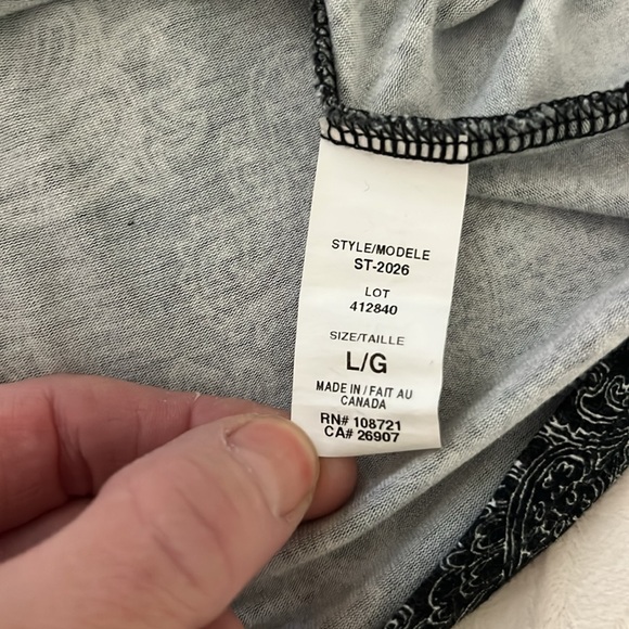 Paisley Racer Back Tank Top - Picture 9 of 10